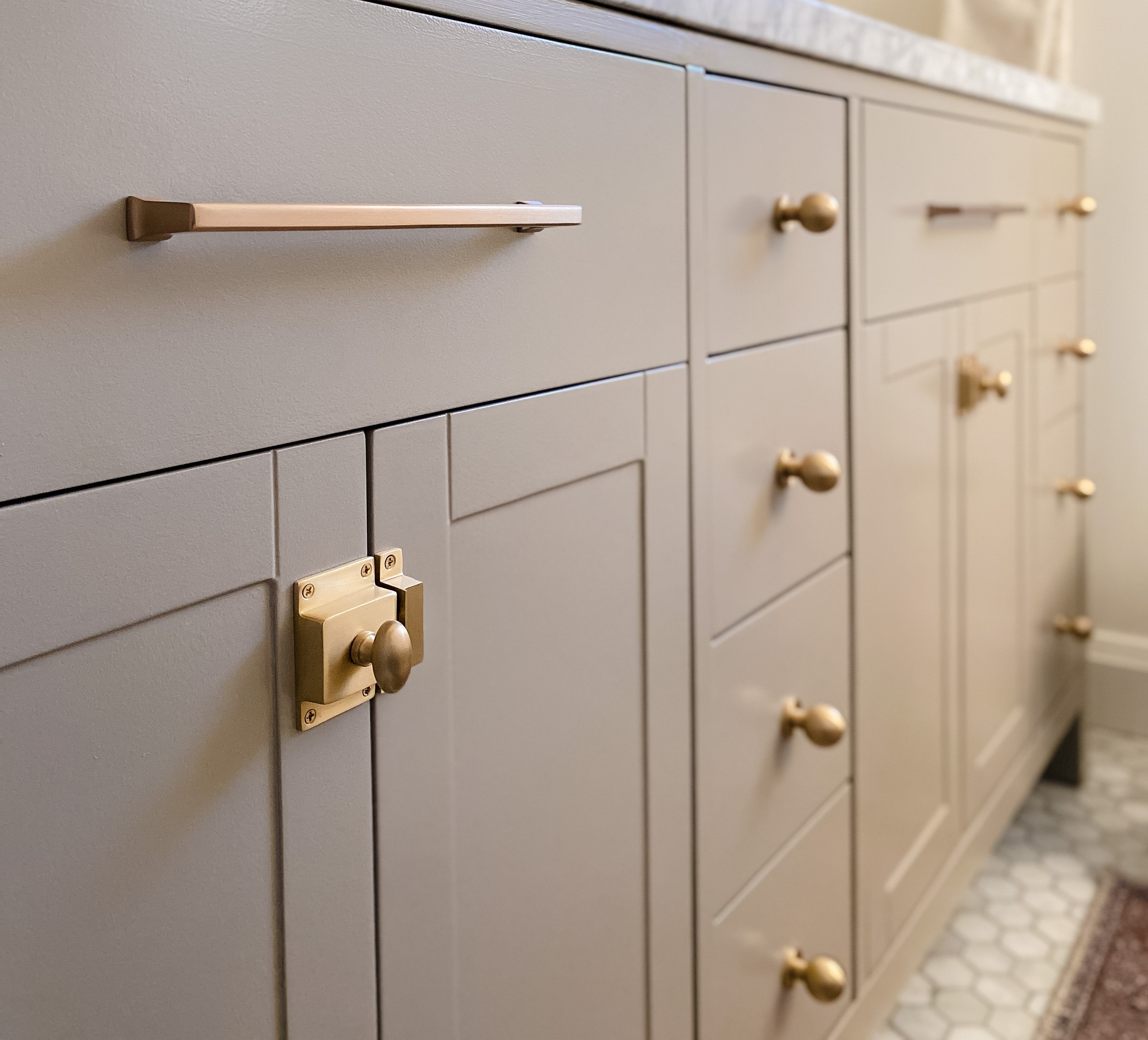 Emtek Alexander Pull Cabinet Collection - Canada Door Supply